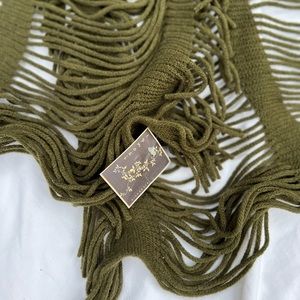 Boutique Fringed Knit Scarf